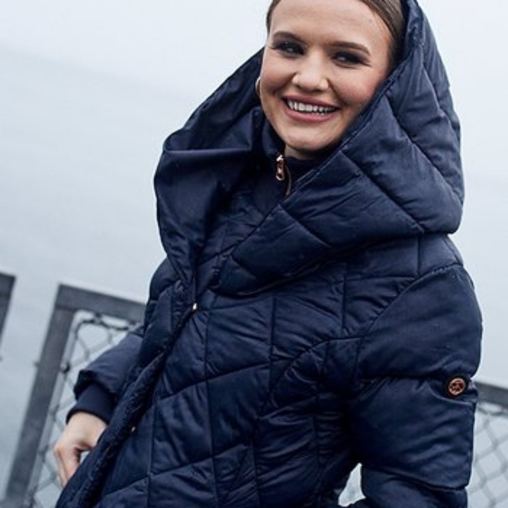Jessica Simpson Navy Quilted Puffer Coat Size Small with rose gold accents